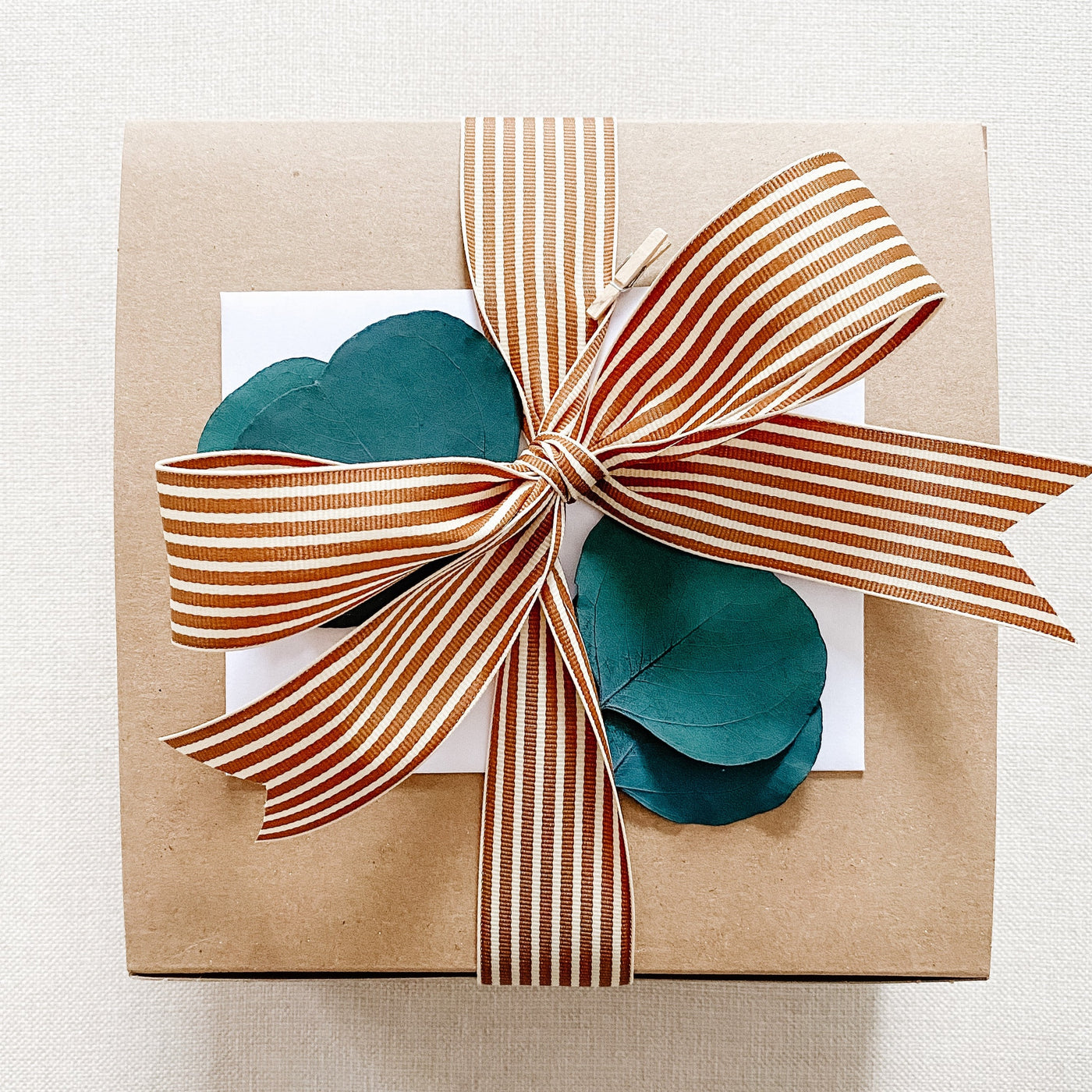 Small Kraft Tuck Top Gift Box - Silk & Twine Gift Co